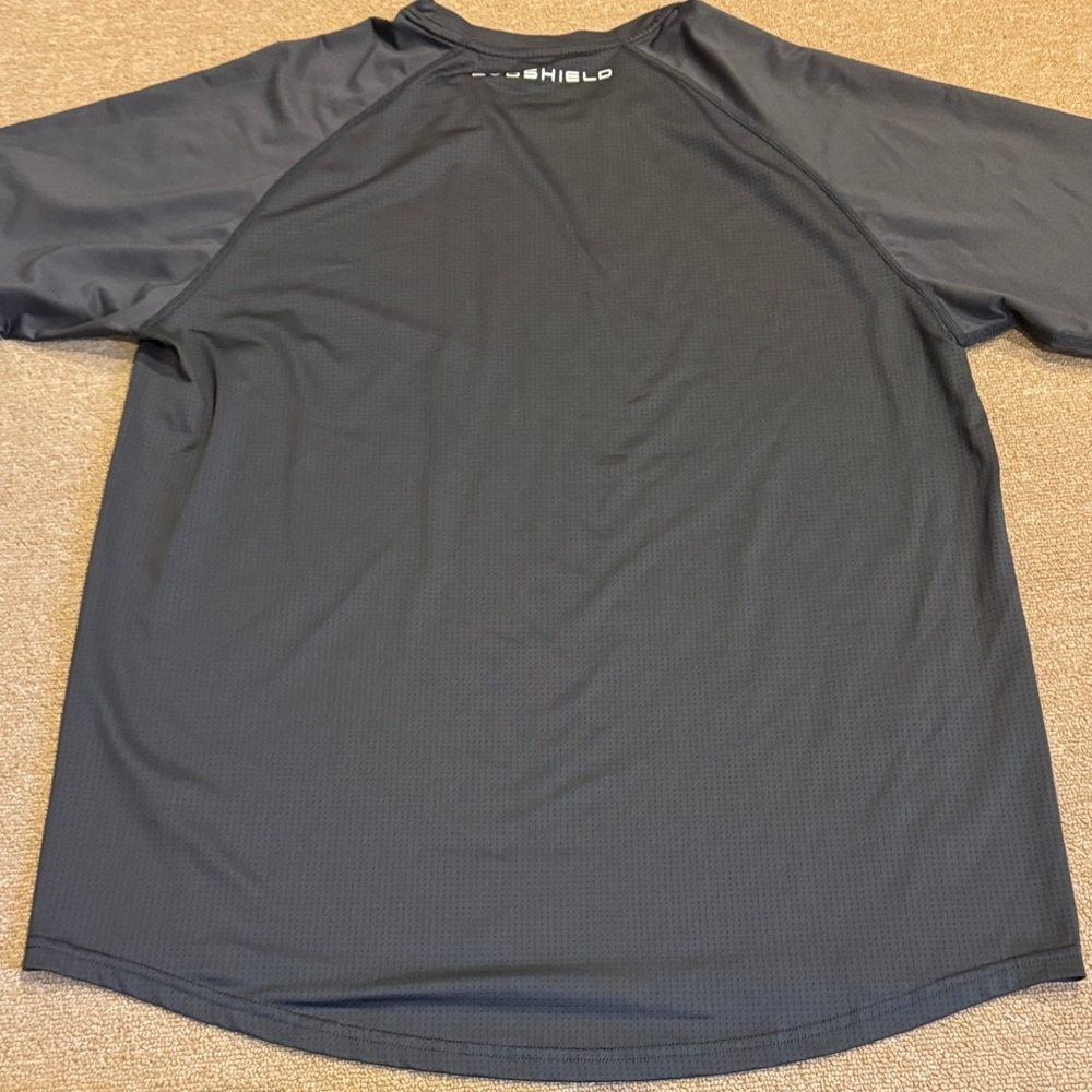 Men's Black Short Sleeve Performance Tee - Picture 4 of 7